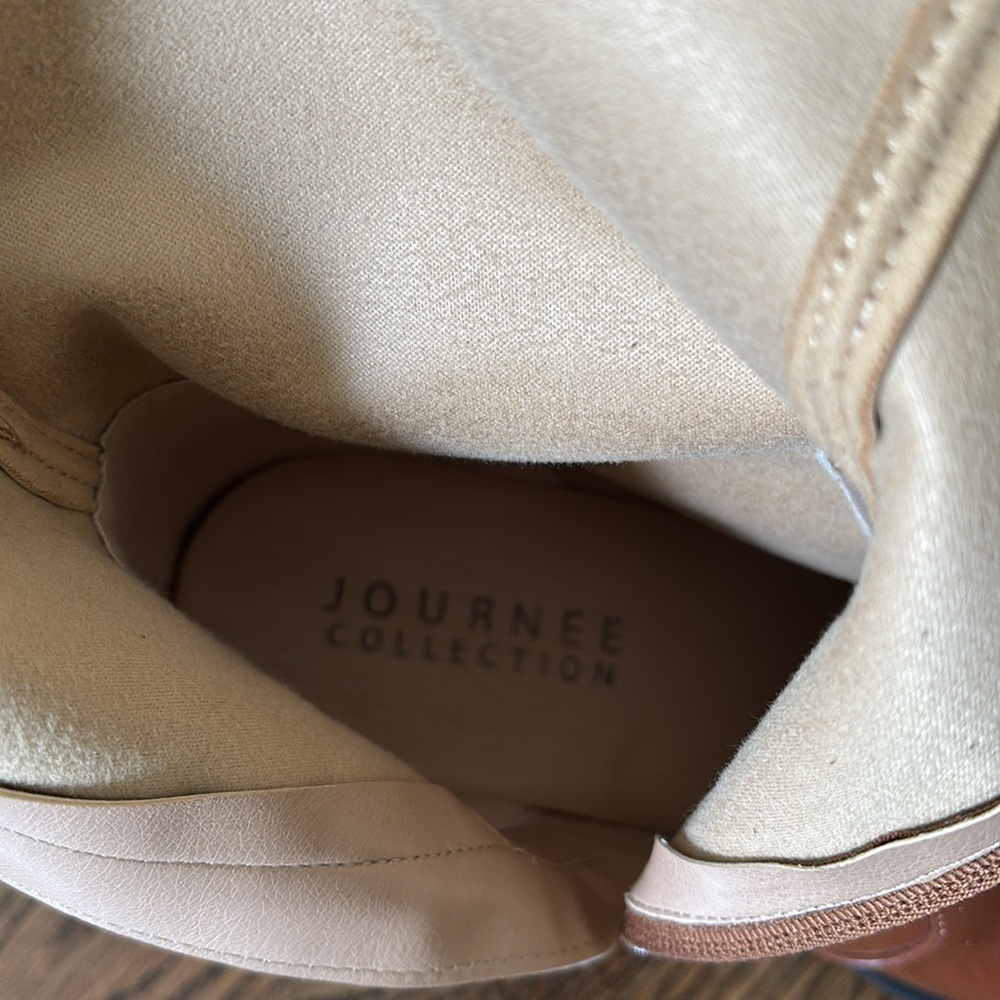 Journee Collection Brown Patent Vegan Leather Icelyn Calf Lug Boots 9.5 NWOB - Picture 10 of 15